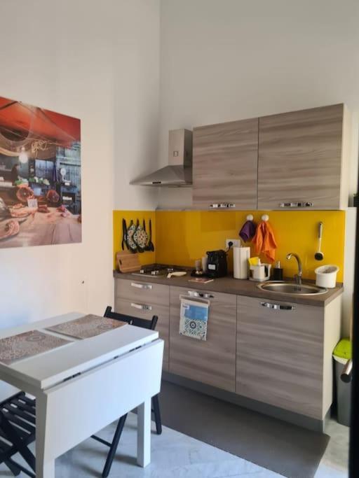 Bibi Appartamento A Due Passi Dal Tribunale Centro Palermo Buitenkant foto
