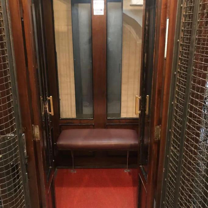 Bibi Appartamento A Due Passi Dal Tribunale Centro Palermo Buitenkant foto